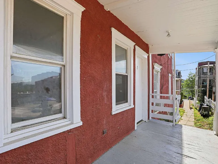 13 N Maryland Ave — Photo 34