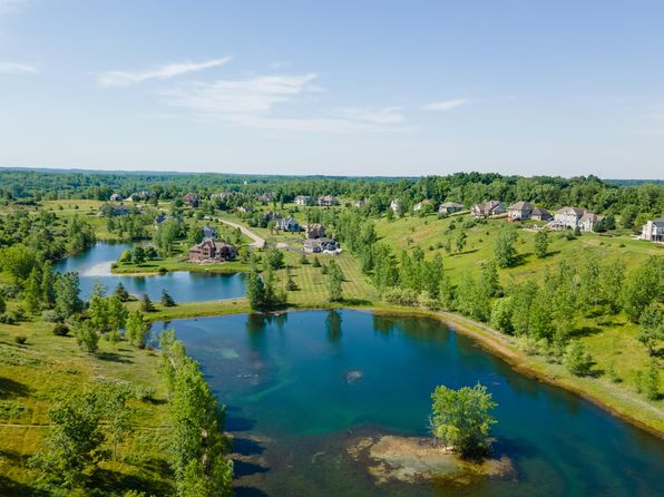 4034 Glacier Lake Ct, Dexter, MI 48130