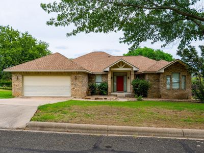 147 Broadmoor, Meadowlakes, TX, 78654