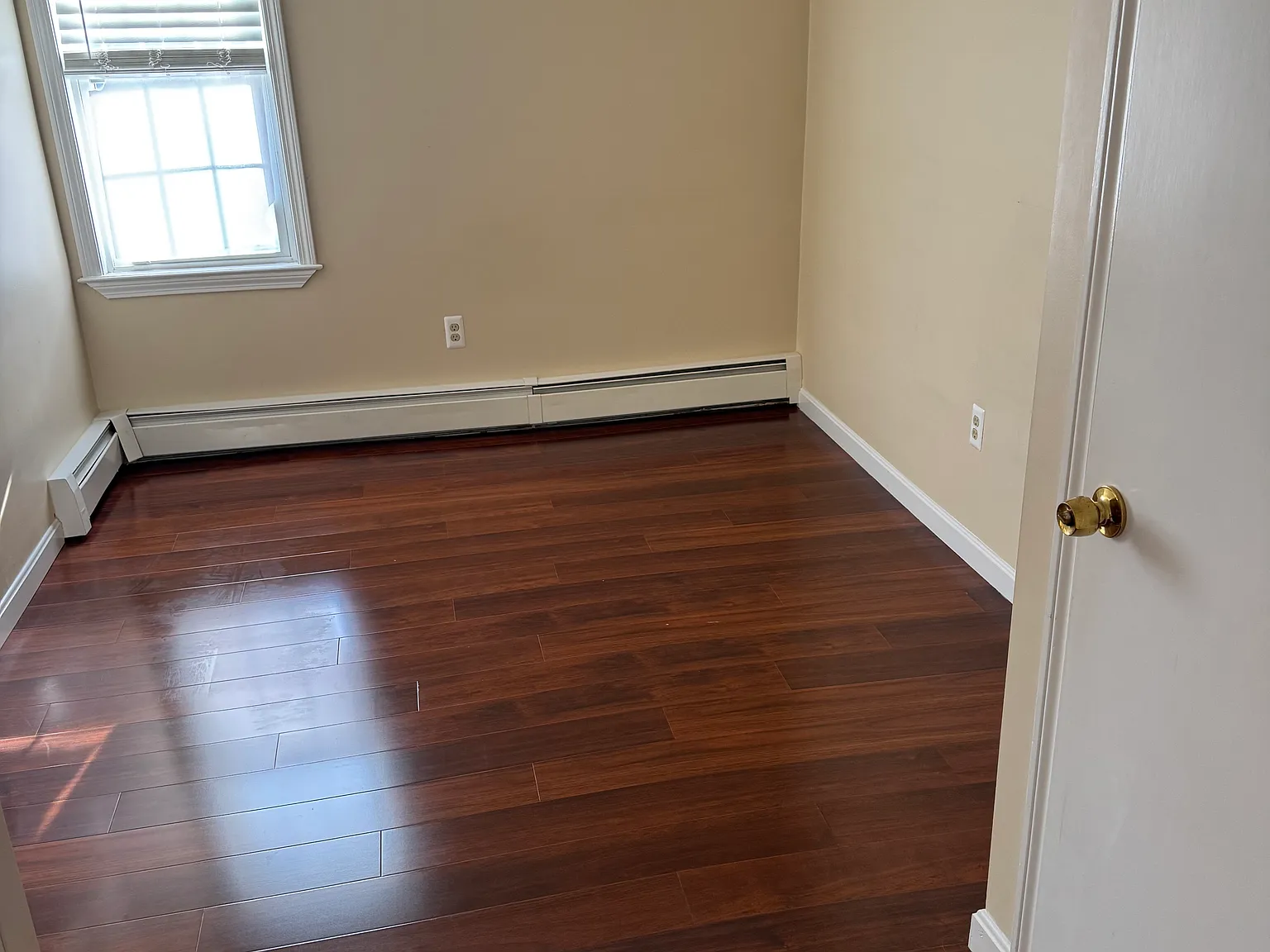 2 bed, 980 sqft, $2,300 — Photo 4