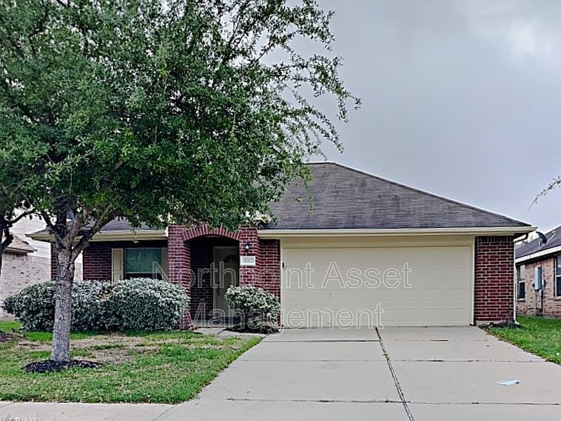 1st image of 6915 Pheasant Oak Dr