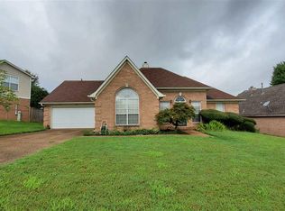 855 Tropicana Dr E, Cordova, TN 38018