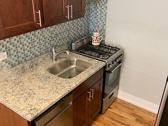 3rd image of 2911 N Mildred Ave #2910-3Y