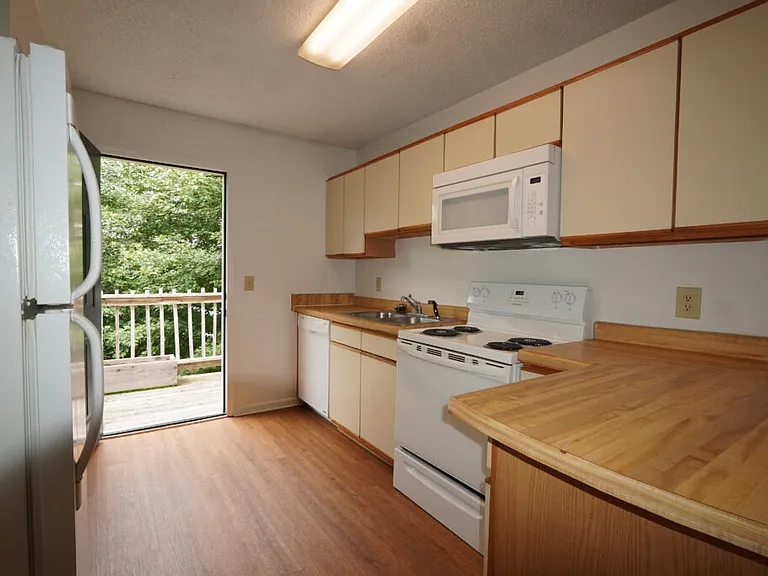 189 Eric Ln #1 — Photo 10