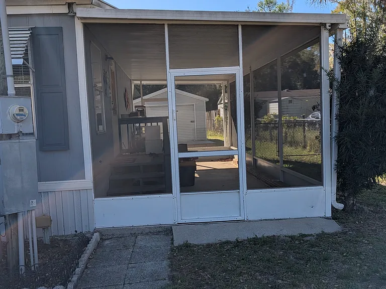 111 White Oaks Trl — Photo 2