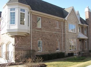 152 Paxton Rd, Bloomingdale, IL 60108