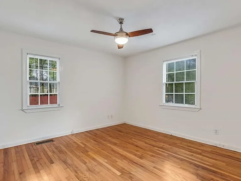 850 Flat Shoals Way — Photo 14