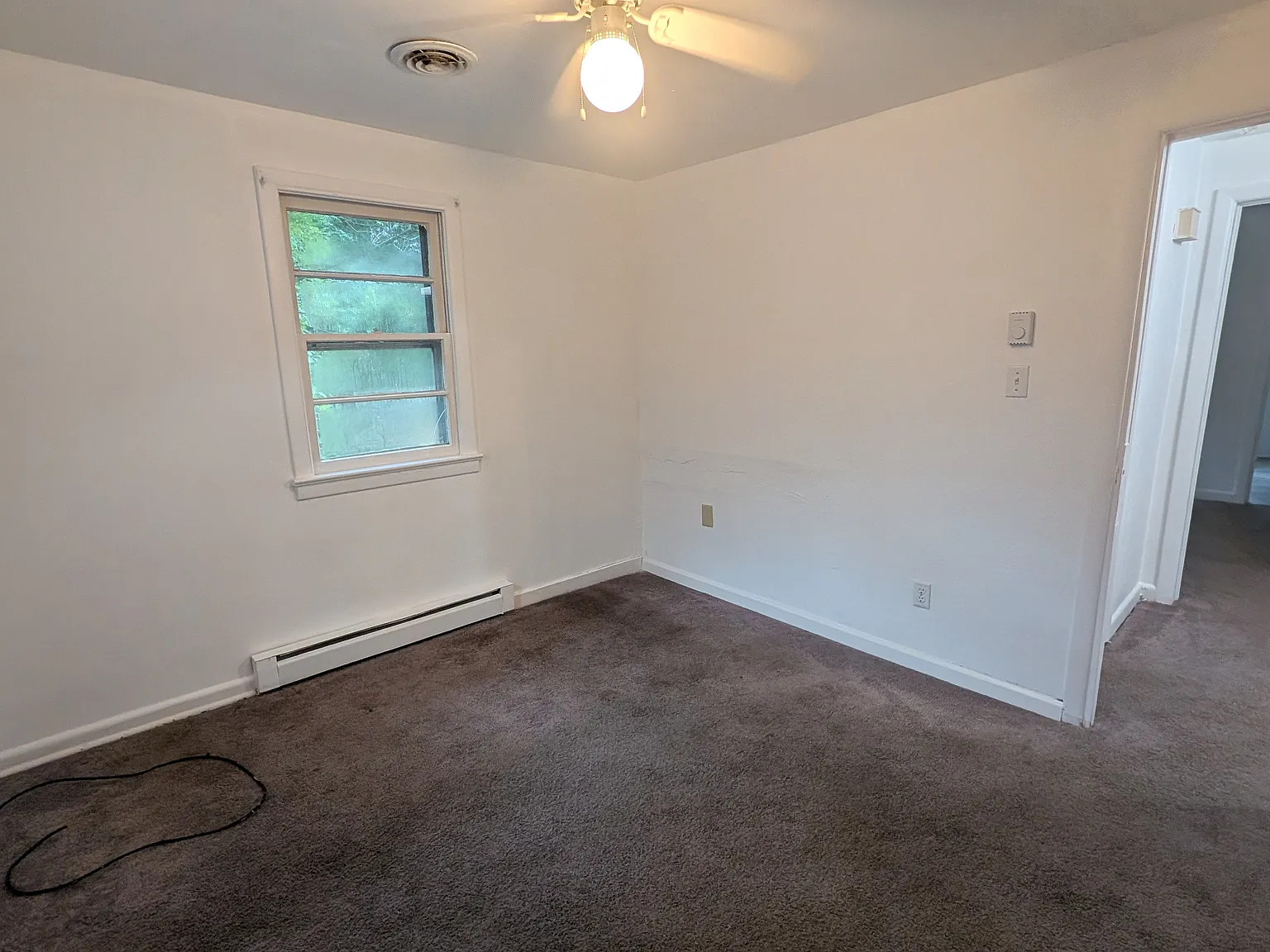 3 bed, 816 sqft, $1,800 — Photo 4