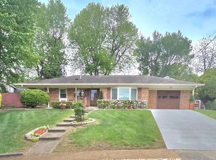 5813 Ashfield Rd, Alexandria, VA 22315