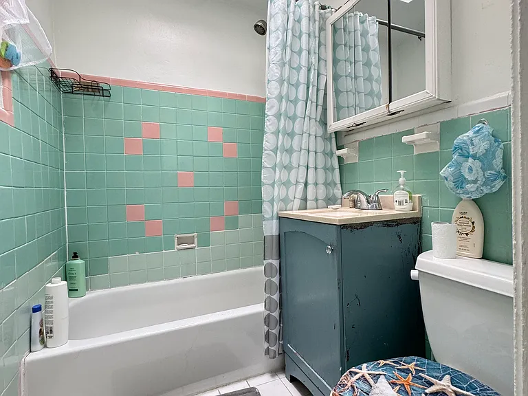 6344 Sylvester St — Photo 16