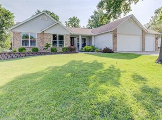 5080 Douglas Park Dr, Saint Peters, MO