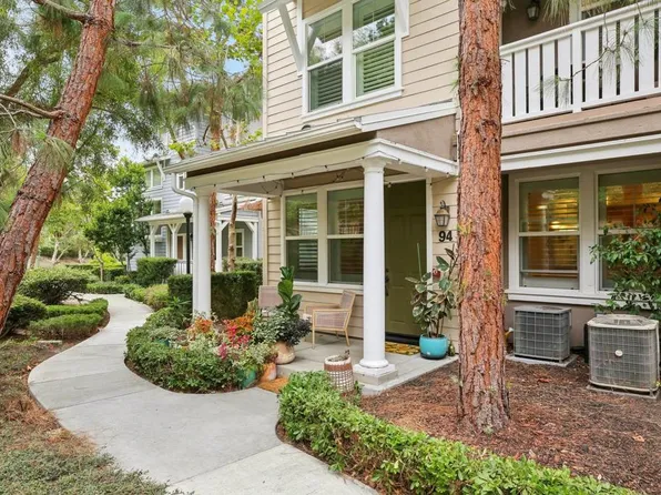 94 Hinterland Way, Mission Viejo, CA 92694