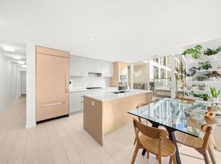 3538 Sawmill Cres #320, Vancouver, BC V5S 0C1