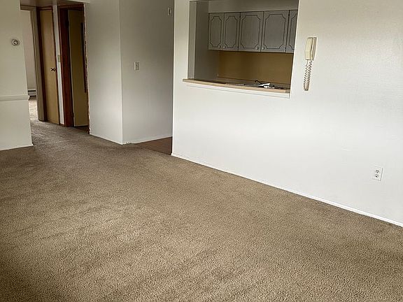 2nd image of 20 Southwoods Ave APT 23