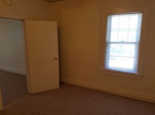810 W 25th St #4, Cedar Falls, IA 50613