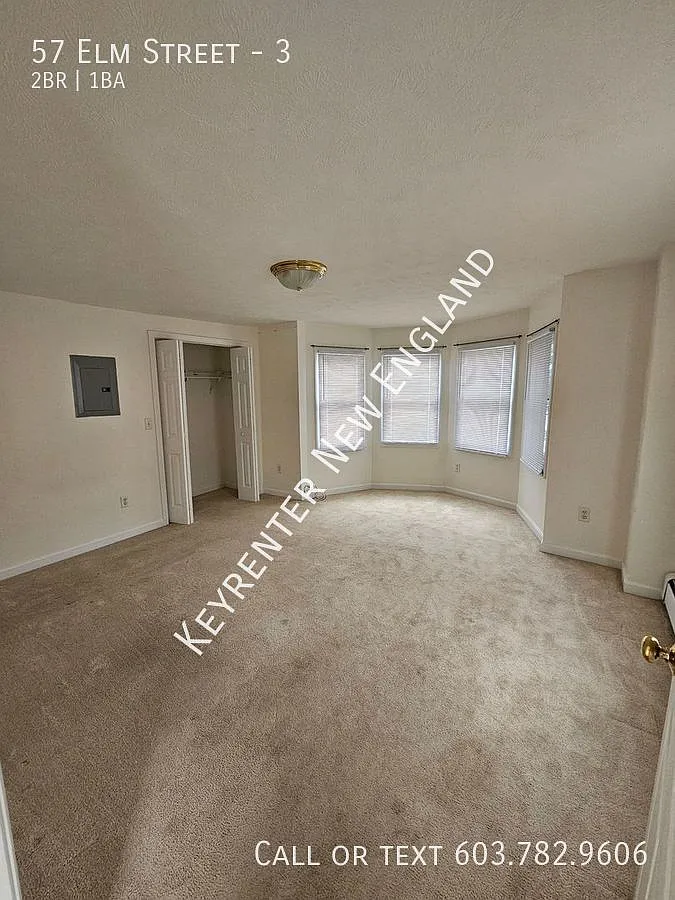 Building Photo - 57 Elm St #3