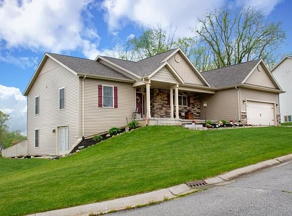 2nd image of 25728 Rolling Hills Dr