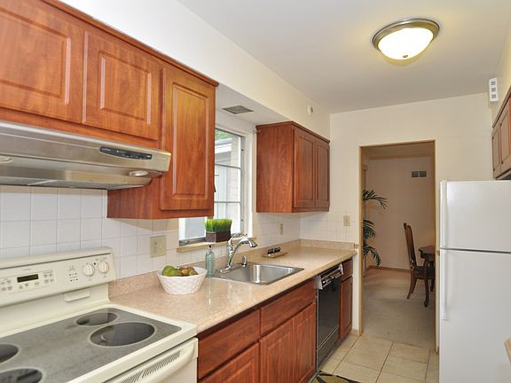5th image of 4759 N Bartlett Dr