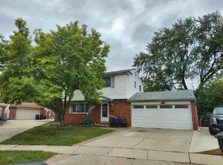 9772 Lincoln Ct, Taylor, MI 48180