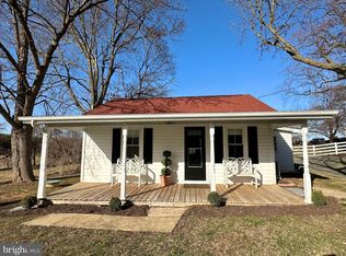 891 Berrys Ferry Rd, White Post, VA 22663