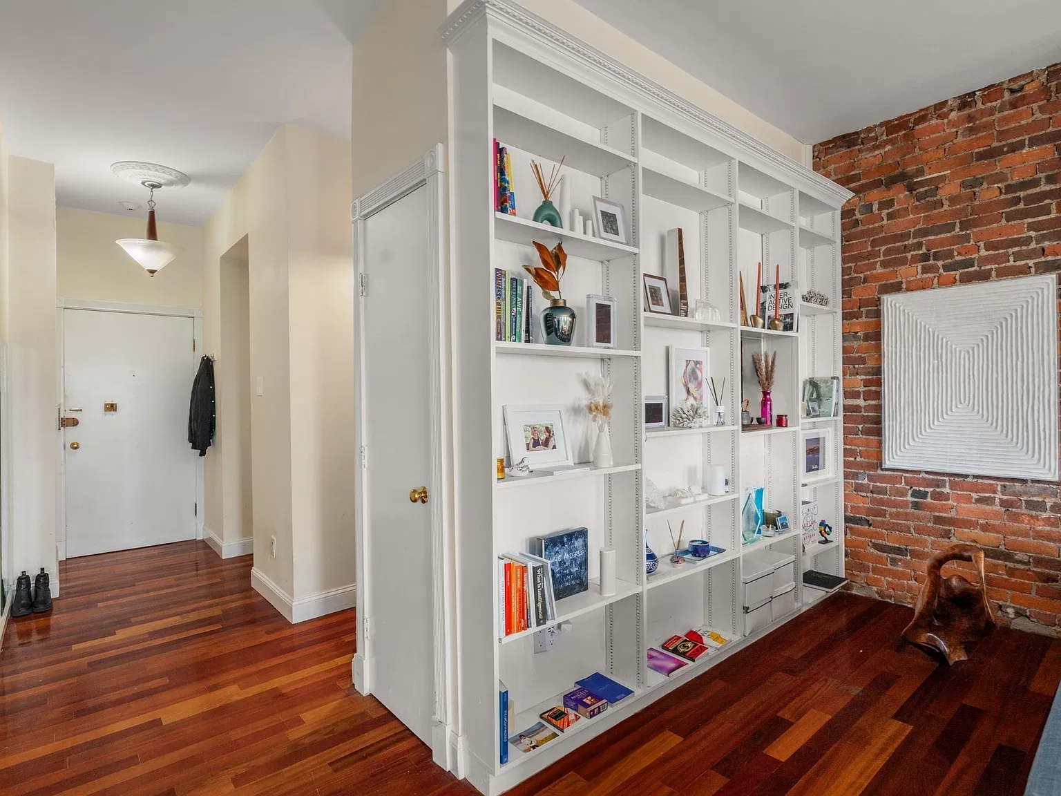 1 bed, 999 sqft, $3,300 — Photo 4
