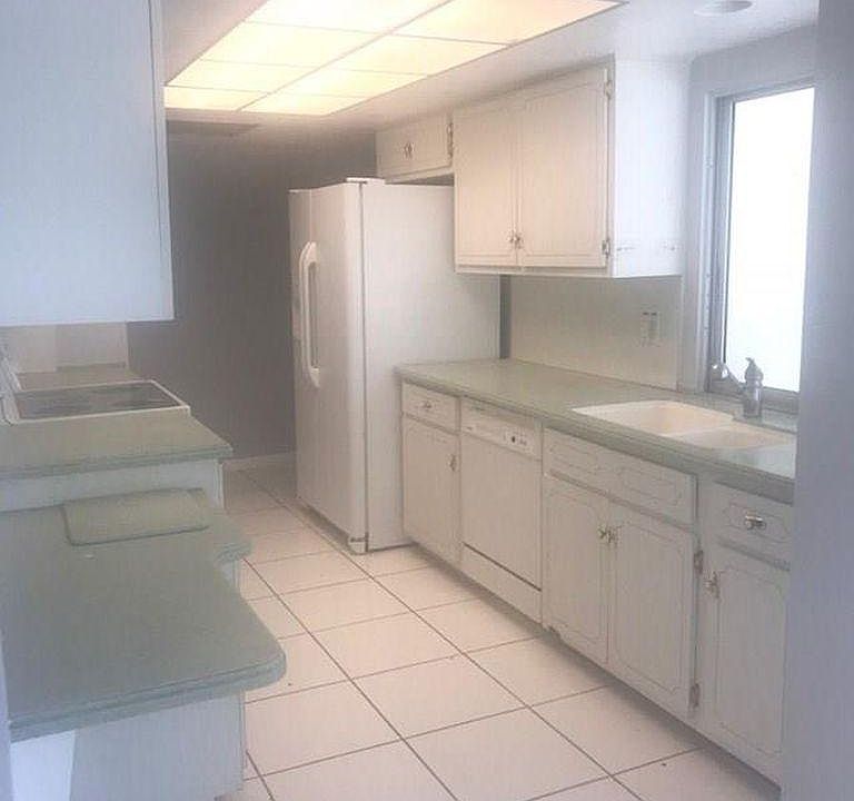 2nd image of 774 Wilson Ave