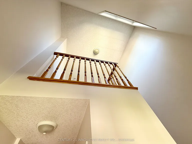 913 Windflower Pl — Photo 5