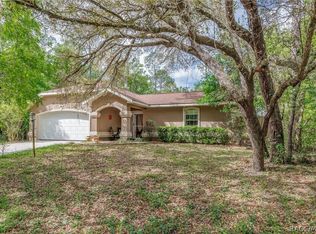 9636 N Quarry Dr, Citrus Springs, FL 34434