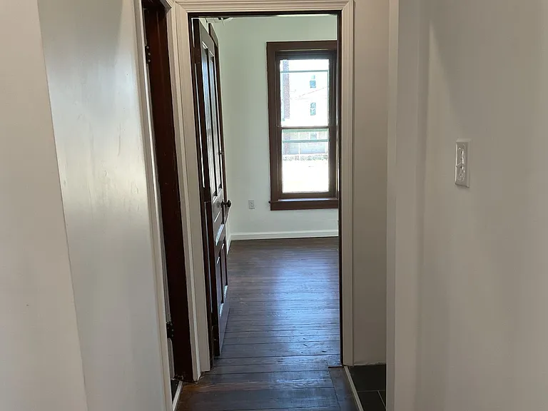 53 E Canal St — Photo 11