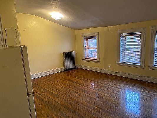 4th image of 531 Hancock St APT 3