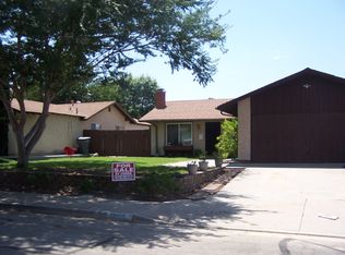 13010 Gate Dr, Poway, CA 92064