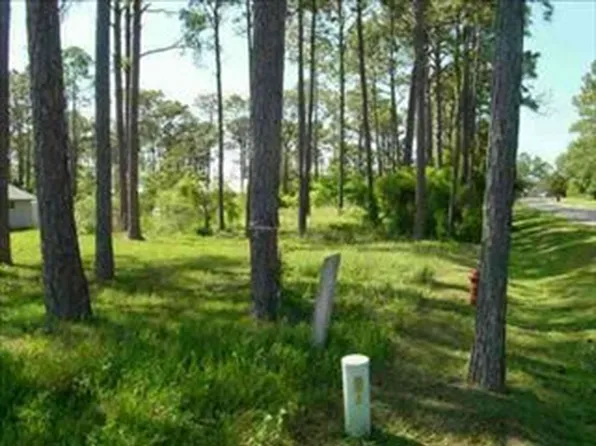595 Us Highway 98, Eastpoint, FL 32328