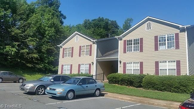 1st image of 27 Meadowood Glen Way APT D