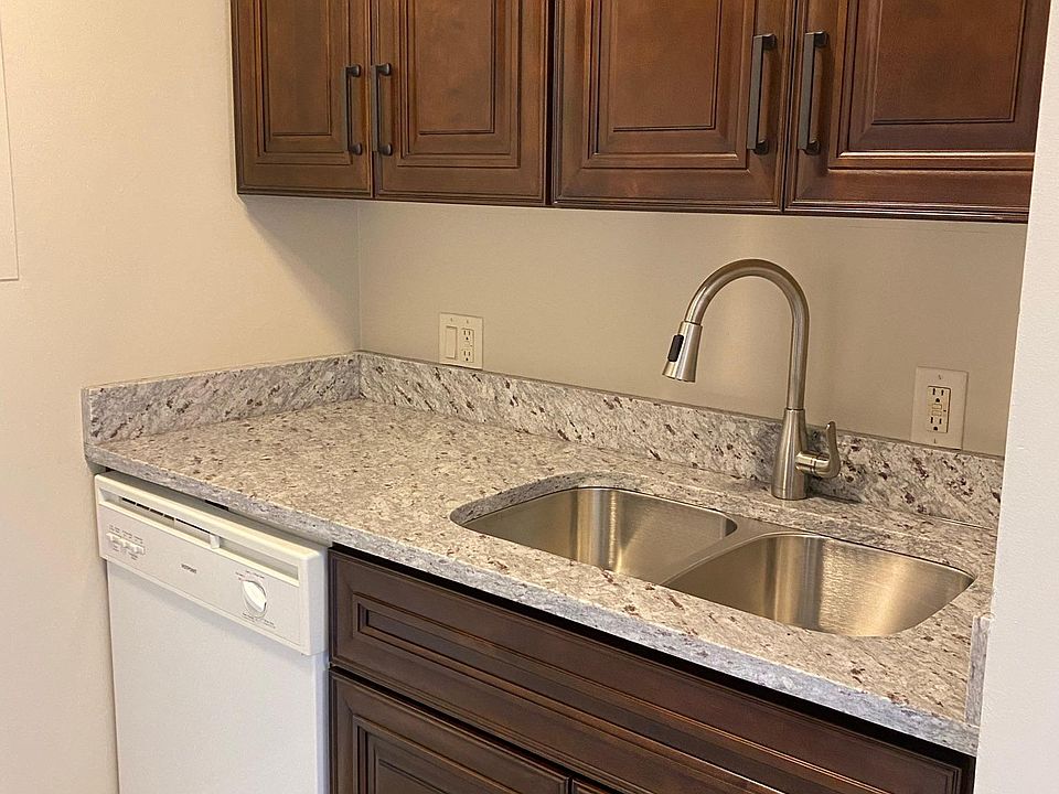 1st image of 1819 E St #309