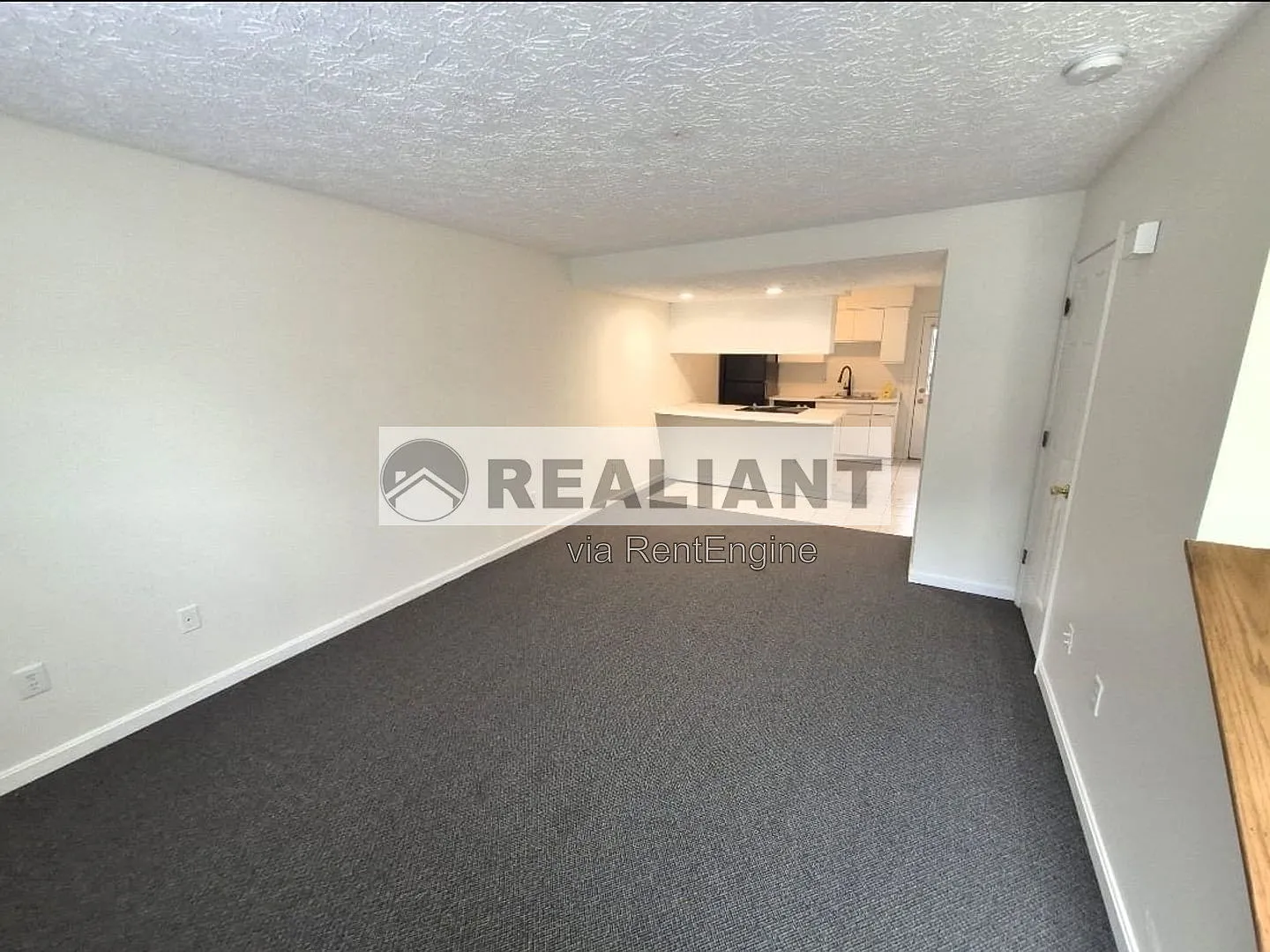2 bed, 1.5 bath, $1,425 — Photo 3