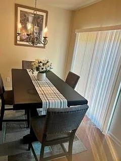2 bed, 2.5 bath, 1672 sqft, $2,399 — Photo 4