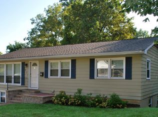 401 S Eason Dr #B, Carbondale, IL 62901