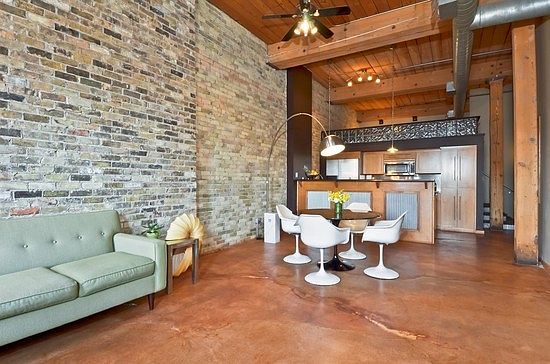 Living to Dining to Kitchen