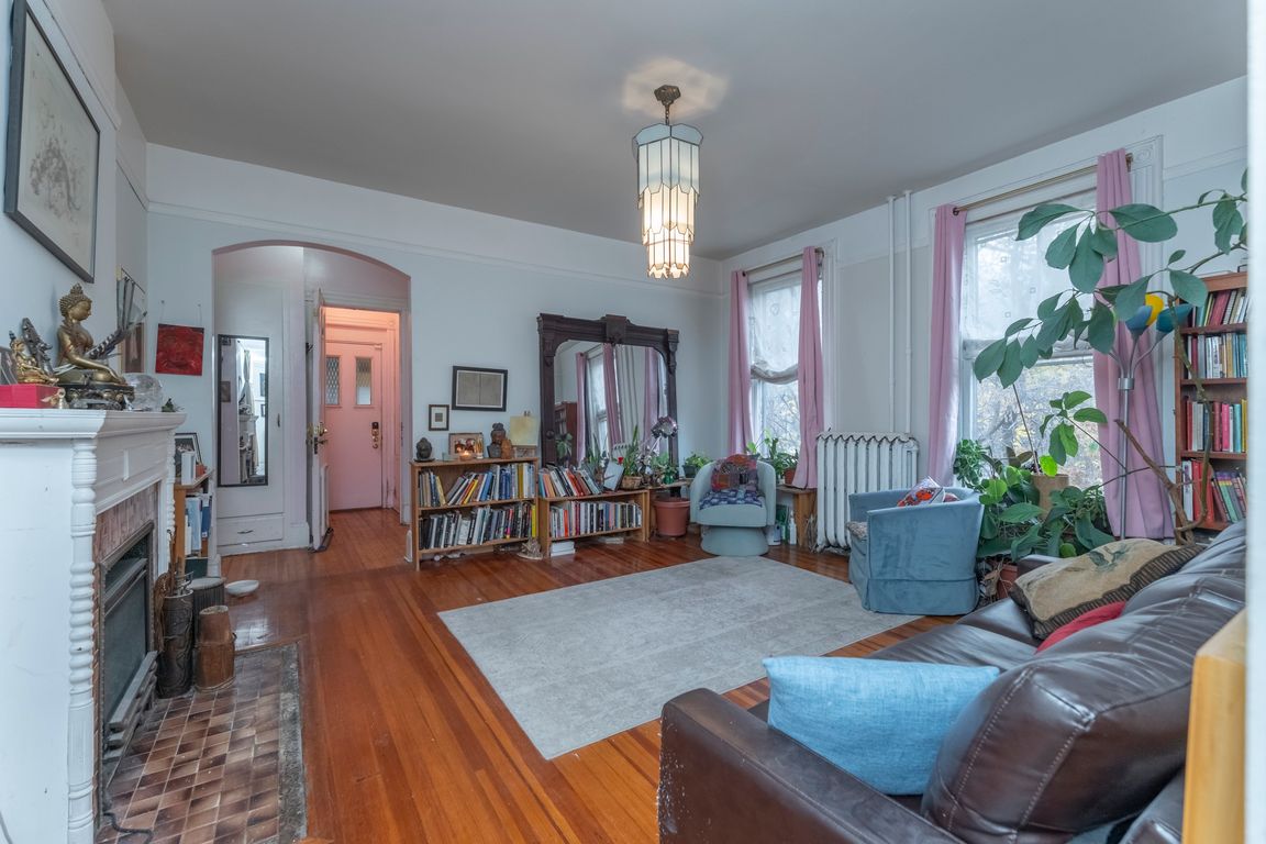 next background image