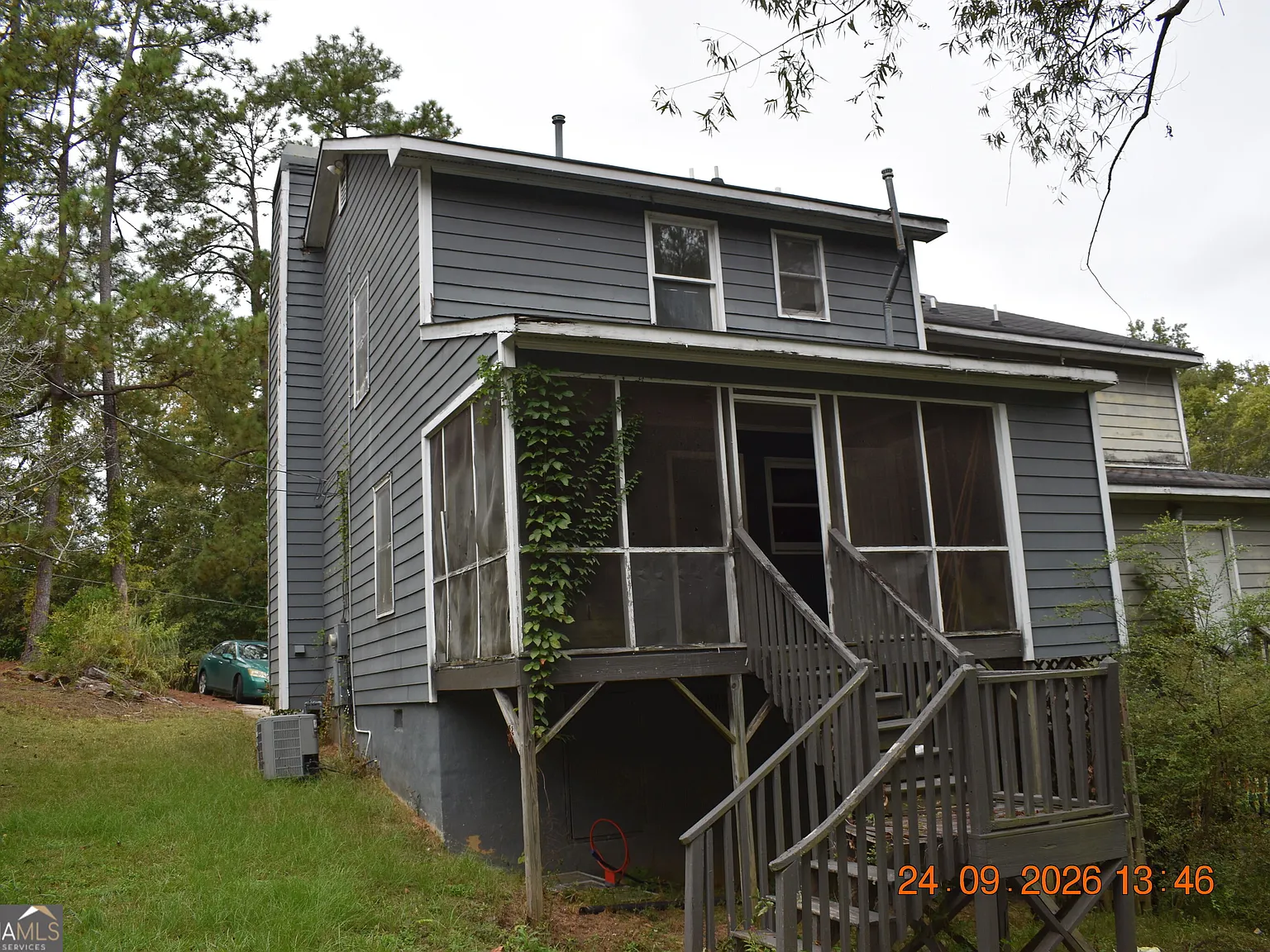 2 bed, 1.5 bath, 1120 sqft, $1,050 — Photo 3