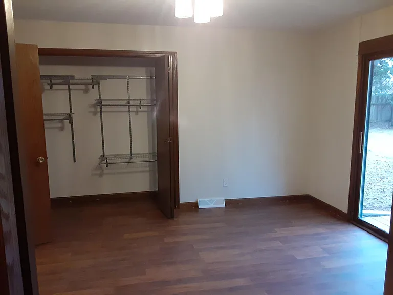 Polaris Dr — Photo 10