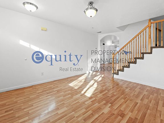 2nd image of 377 E Newsome Park Ln