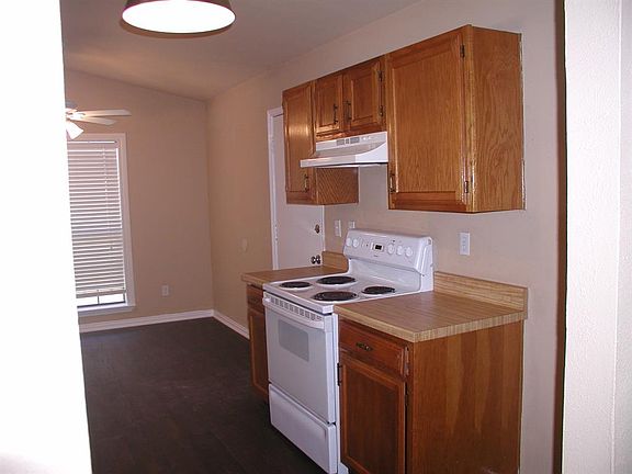 5th image of 5632 Powers St