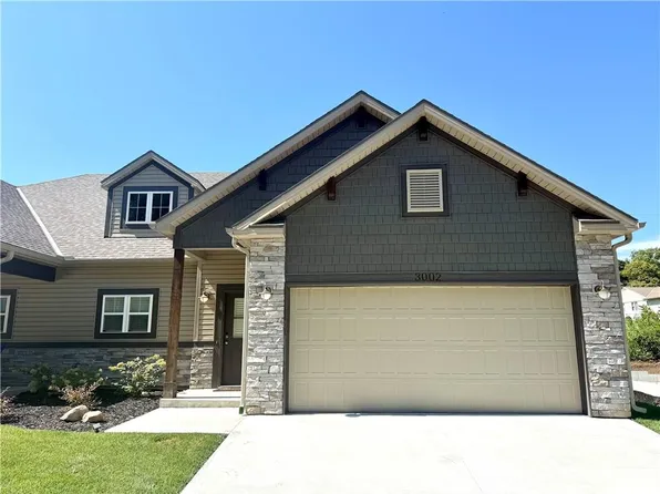 3002 Sheffield Ln, Saint Joseph, MO 64506