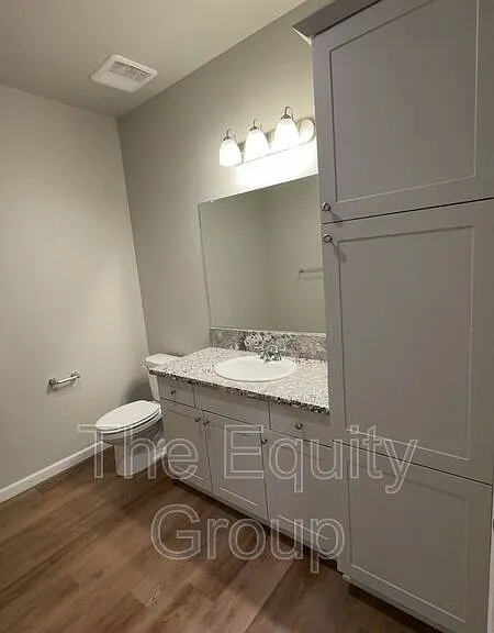 510 S Summit St #101 — Photo 11