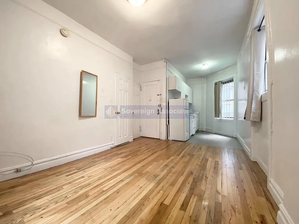 936 West End Avenue — Photo 2