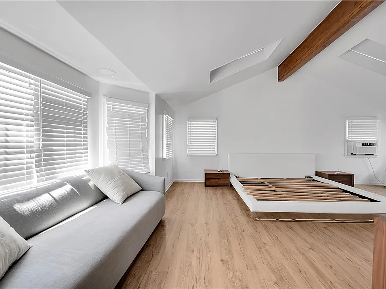 1444 Bennaville Ave — Photo 15