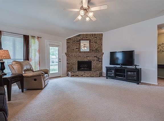 4th image of 1318 Havenrock Dr
