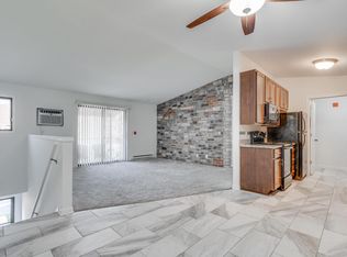 3936 81st St UNIT 3F, Kenosha, WI 53142