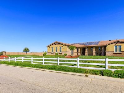 228 Newport Rd, Hemet, CA, 92543